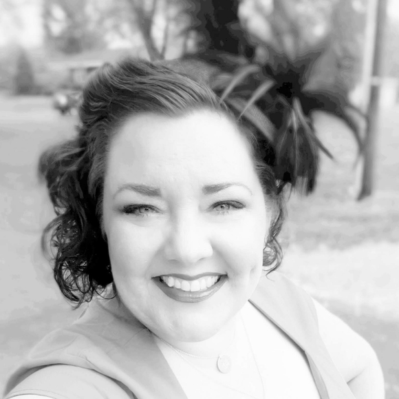 Meet your Posher, Chrissy - Picture 2 of 3